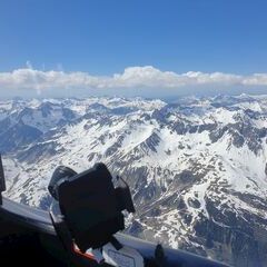 Flugwegposition um 13:53:17: Aufgenommen in der Nähe von Gemeinde St. Anton am Arlberg, 6580 St. Anton am Arlberg, Österreich in 3302 Meter